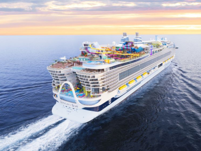 Круизен кораб LEGEND of the Seas на Royal Caribbean