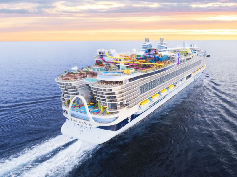 Круизен кораб LEGEND of the Seas на Royal Caribbean