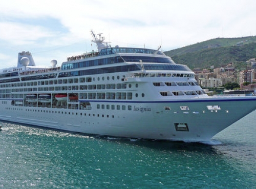 Круизен кораб Insignia на Oceania Cruises