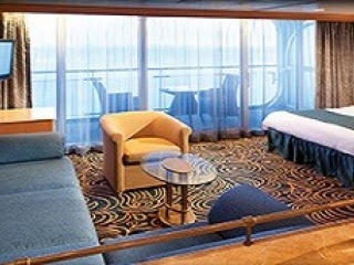 Описание на каюта Grand Suite - 1 Bedroom - Голям апартамент с една спалня - категория GS на круизен кораб VISION Of The Seas  – обзавеждане, площ