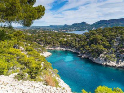 Описание и снимки на пристанище Calanques Bay National Park   , Франция от круизен маршрут