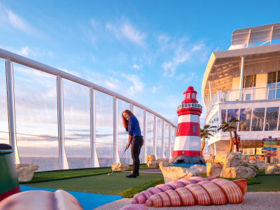 Круизен кораб SYMPHONY of the Seas на Royal Caribbean