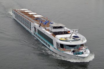 Dunav Tours ship